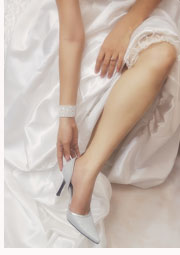 bride's shoe